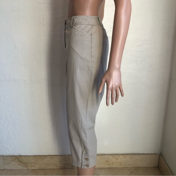 Ann Taylor Loft Curvy Cropped Khaki/Tan Capri Pants Women’s Size 6P Casual - Picture 4 of 16